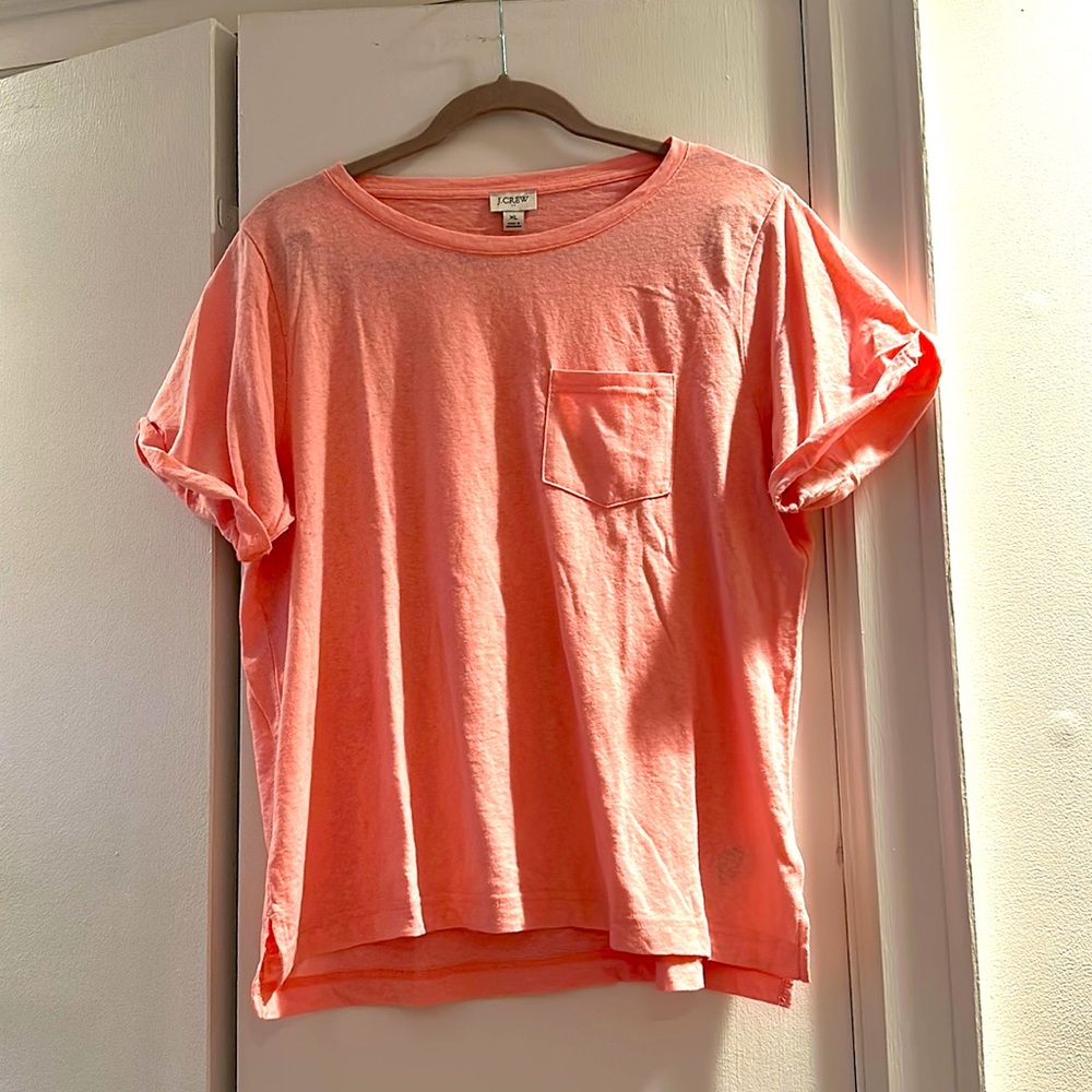 J.crew Tee sz XL pink. Cotton/poly
